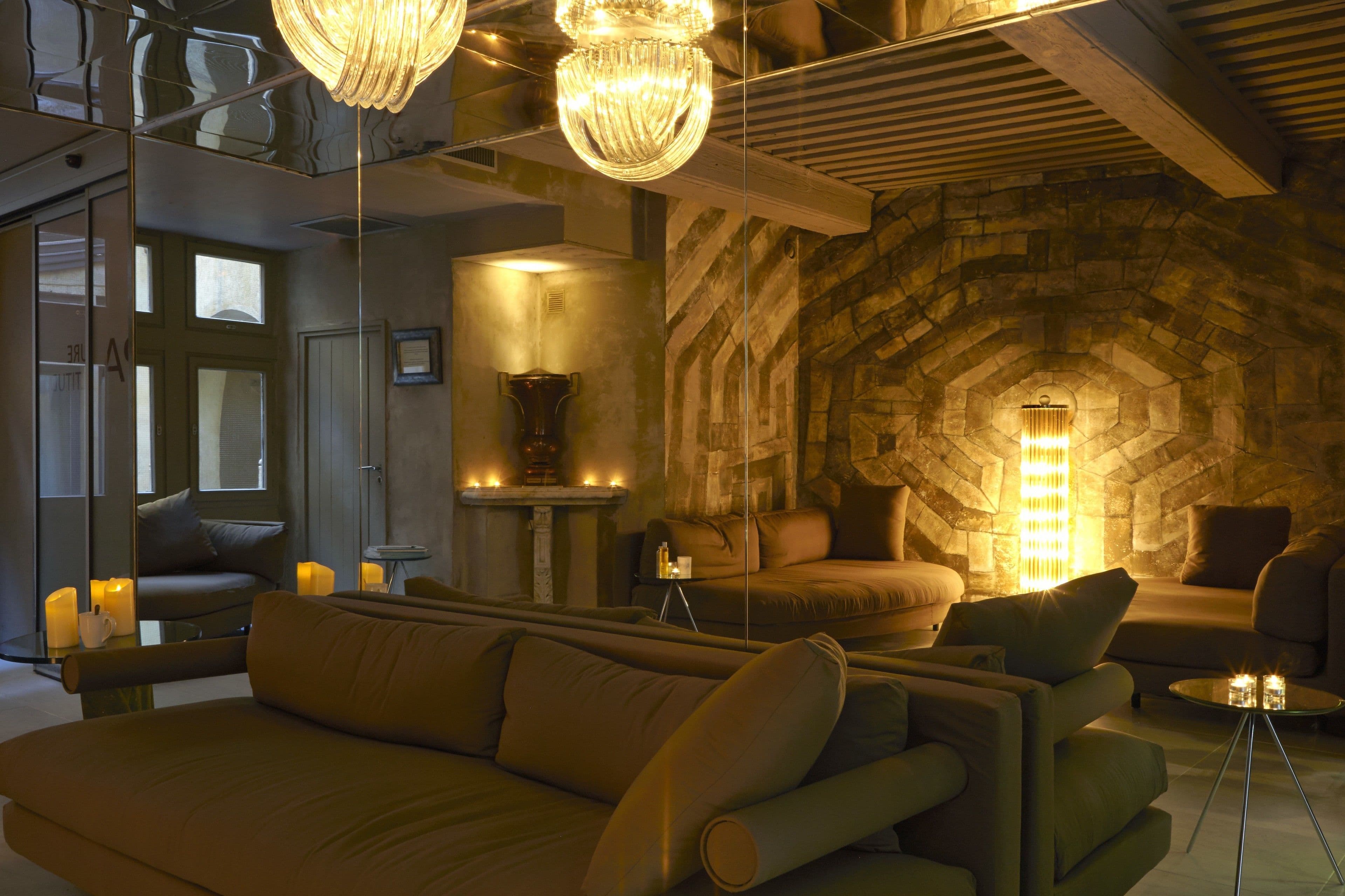 Cour des Loges — photo 3