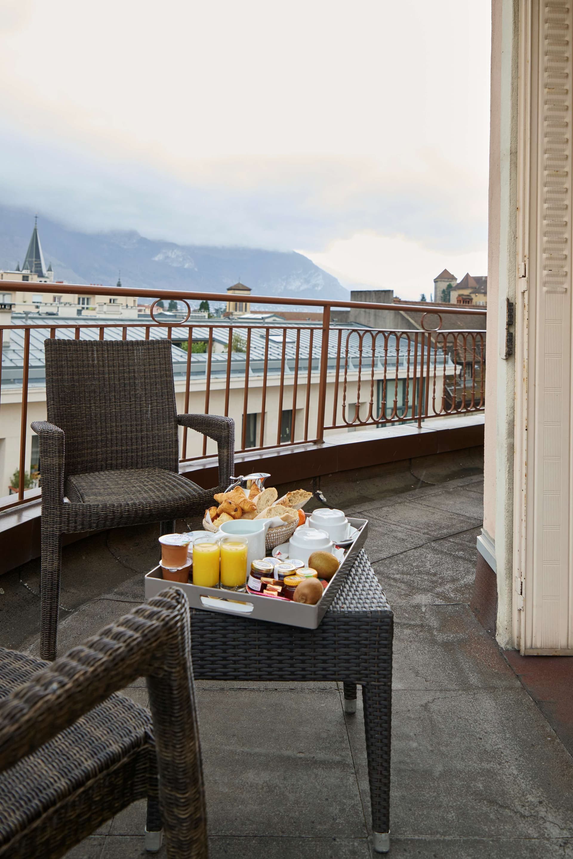 Best Western Plus Hôtel Carlton Annecy — photo 5
