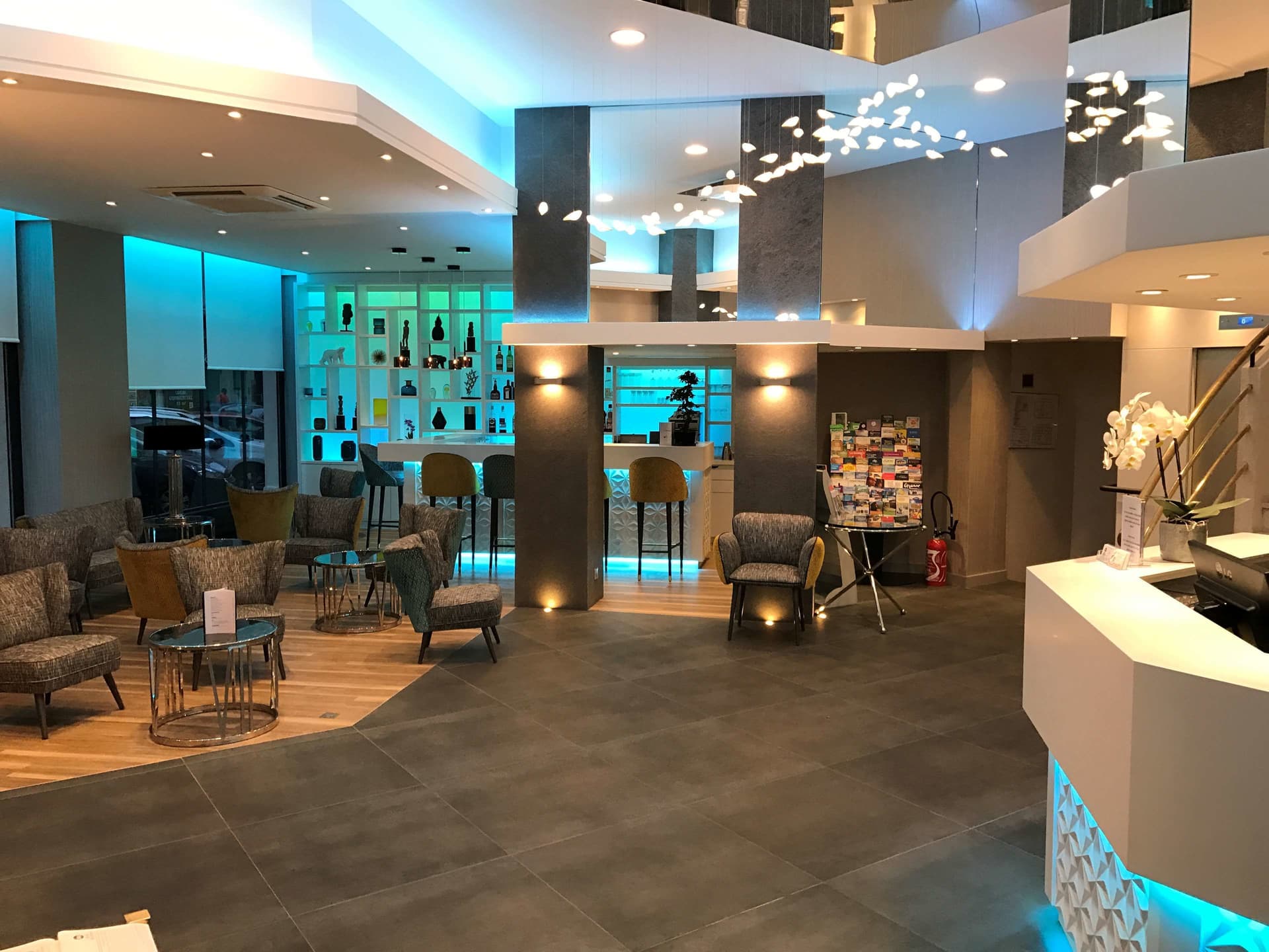 Best Western Plus Hôtel Carlton Annecy — photo 2